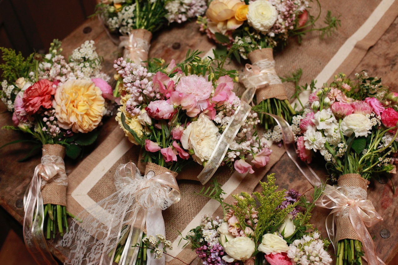 Full Belly Floral Bridal bouquets